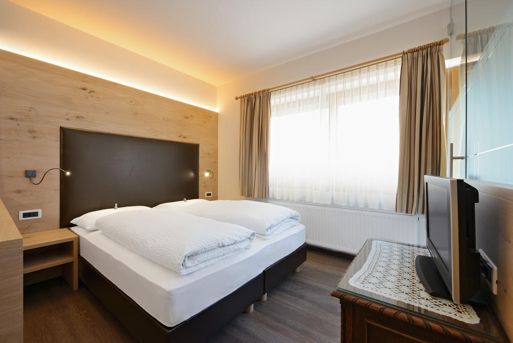 Garni Kostner Hotell Ortisei Eksteriør bilde